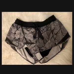 Lululemon Hotty Hot Shorts
